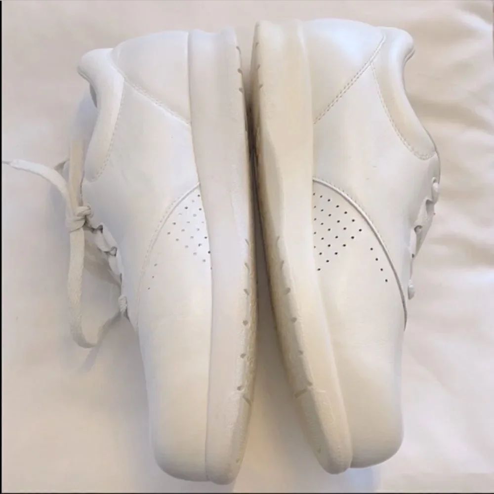 SAS WHITE LEATHER COMFORT SHOES. NEW. - Picture 3 of 7